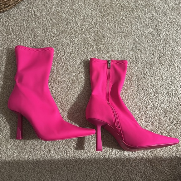 Vibrant Pink Women's Ankle Boots with mark - Picture 2 of 6